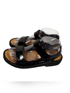 Naot Sandals